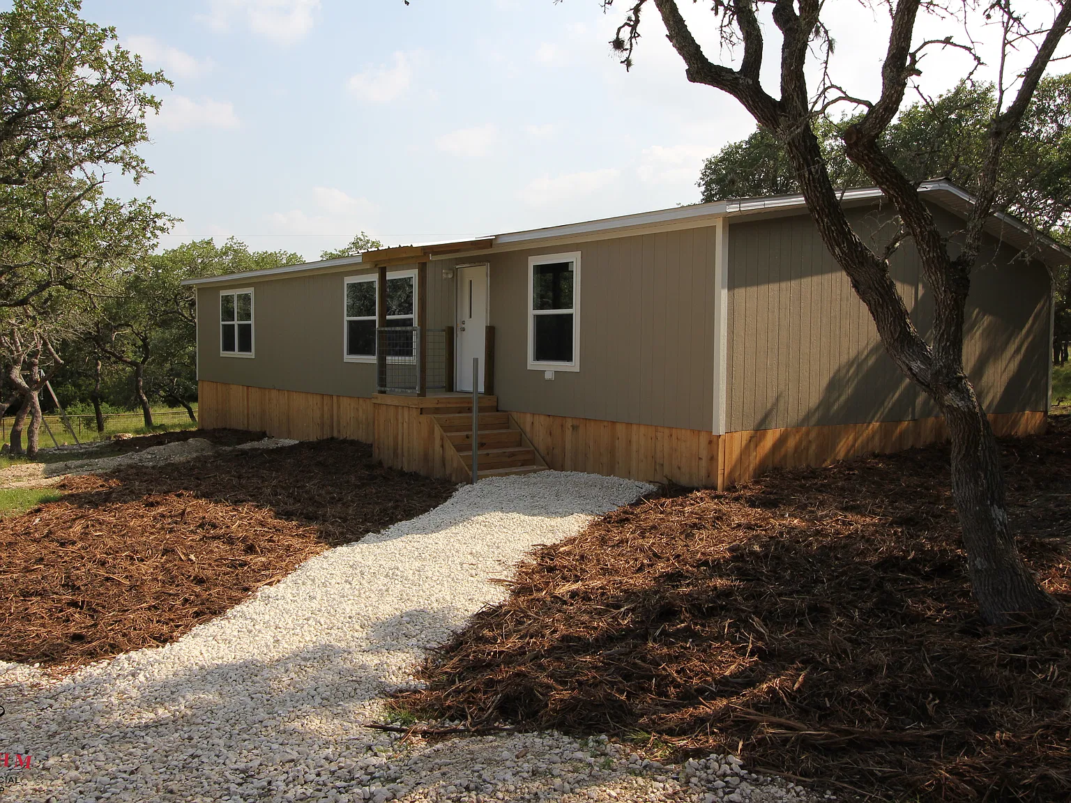 3 bed, 1475 sqft, $1,900 — Photo 2