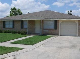 2524 Paul St, Meraux, LA 70075