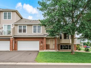 20060 Heritage Dr, Lakeville, MN 55044