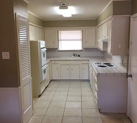 4th image of 112 Linda Ln
