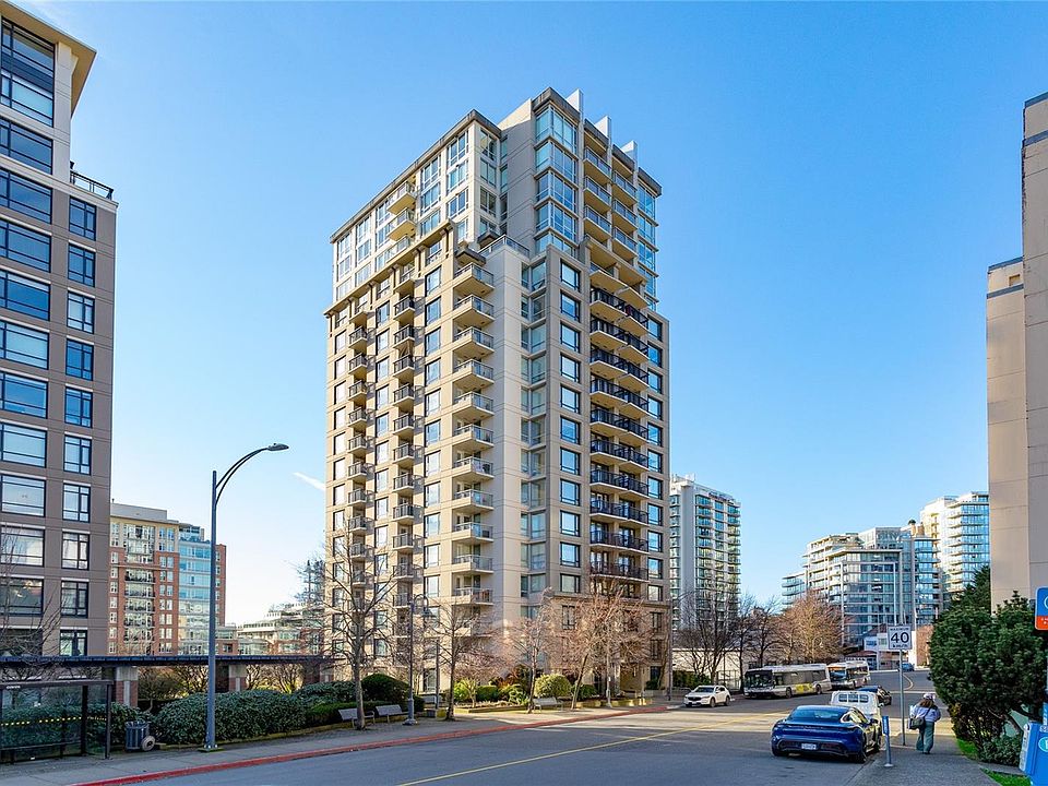 1st image of 751 Fairfield Rd #1006