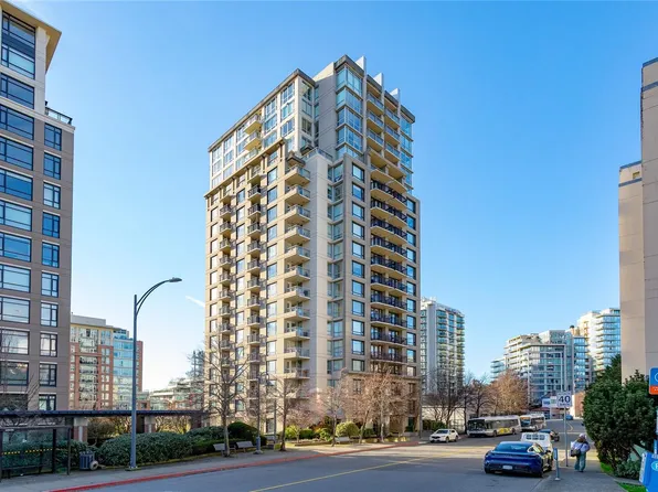 751 Fairfield Rd #1006, Victoria, BC V8W 4A4