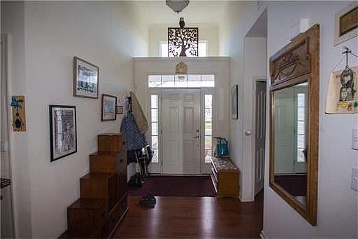5th image of 140 Diamond Spring Dr