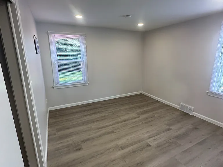 1185 Brighton Rd — Photo 15