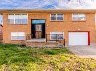 3605 Pinecroft Dr, Louisville, KY 40219