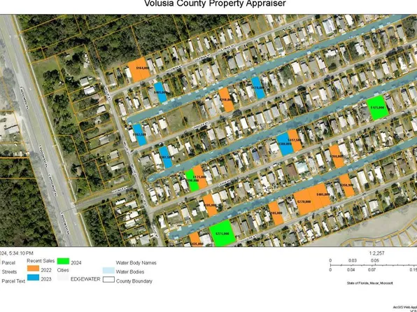 Charles St, Edgewater, FL 32141