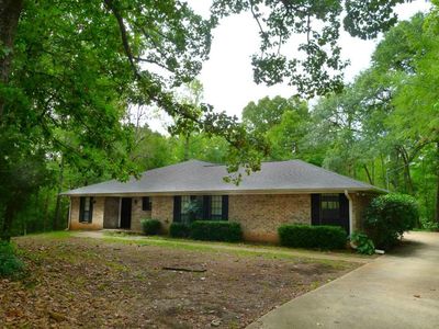 100 Springhill Dr, Palestine, TX, 75801