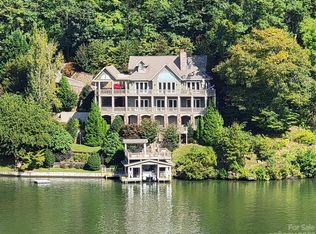 418 Chapel Point Rd, Lake Lure, NC 28746