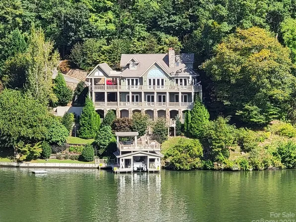 418 Chapel Point Rd, Lake Lure, NC 28746