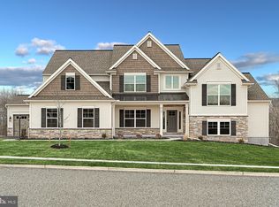 5121 Pamela Dr, Harrisburg, PA 17112