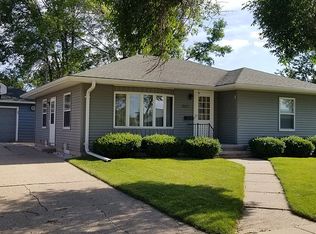 1027 E Maes Ave, Kimberly, WI 54136
