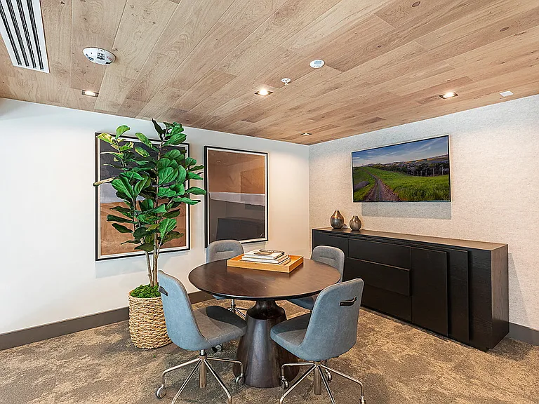 Maxwell Sunnyvale — Photo 20
