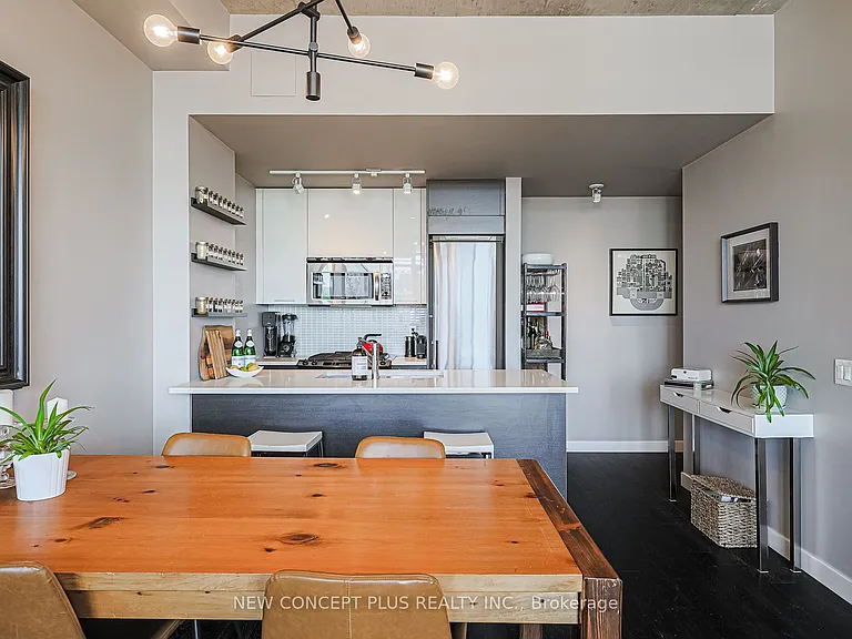 90 Broadview Ave #634 — Photo 6