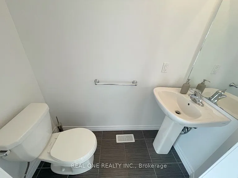 90 Raymond Rd #21 — Photo 7