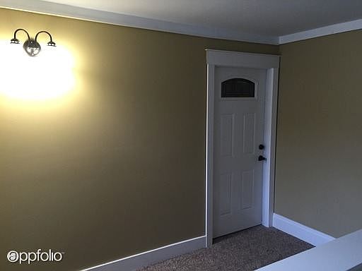 2nd image of 405 E Indiana Ave