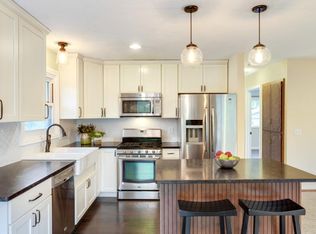 8648 N Zinnia Way, Osseo, MN 55369