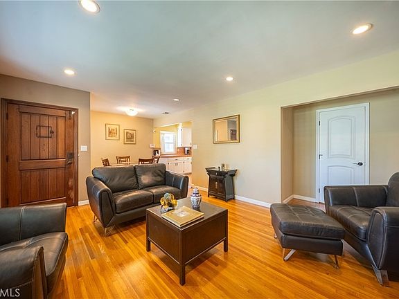 5th image of 5356 Farna Ave