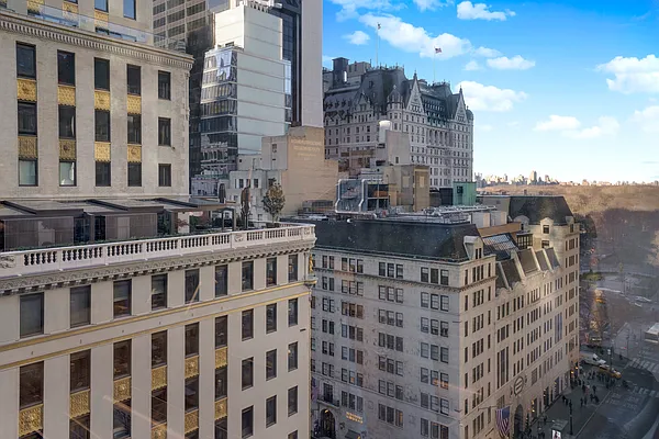 Rented by PocketBroker Inc | media 27