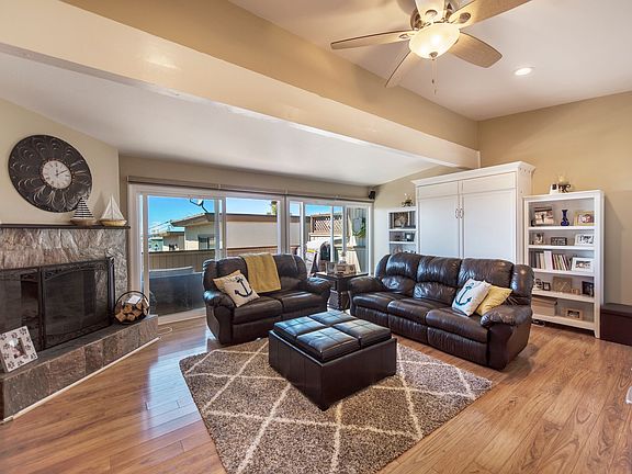 4th image of 632 Manhattan Beach Blvd APT C