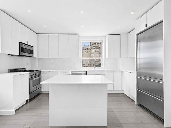 4th image of 393 W End Ave APT 3A