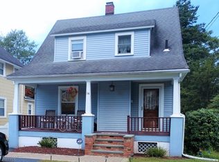 14 Pine St, Mine Hill, NJ 07803
