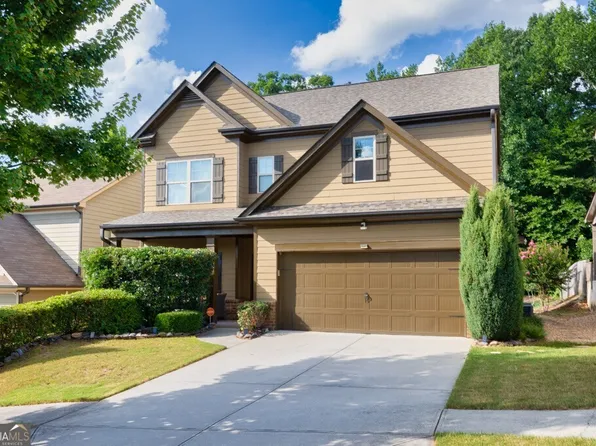 5023 Glencliff Dr, Sugar Hill, GA 30518