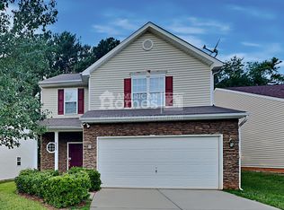 8425 Newfane Rd, Charlotte, NC 28269