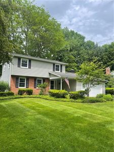 30 Fairfield Dr, Fairport, NY, 14450
