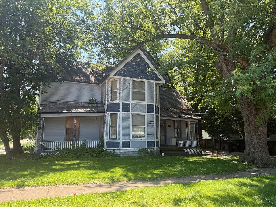 1st image of 608 N Cherry St