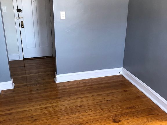 2nd image of 3148 N Karlov Ave APT 3