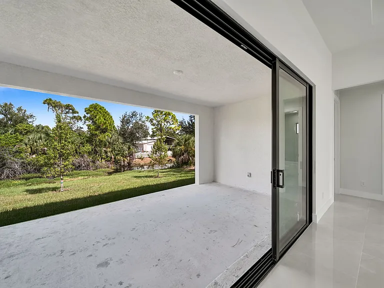 14020 Chesswood Ln — Photo 6