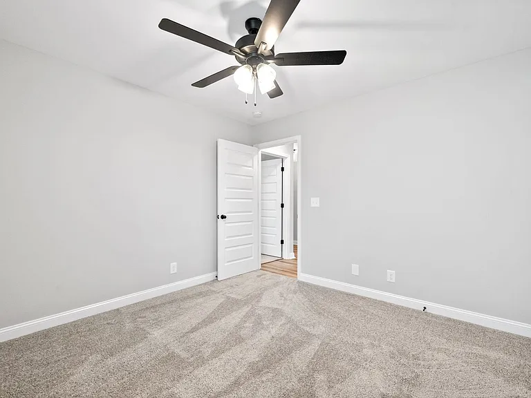 338 Galway Dr — Photo 25