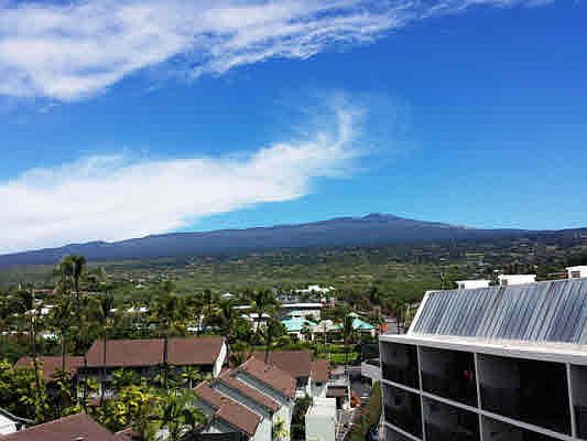 4th image of 75-5782 Kuakini Hwy #Penthouse 705
