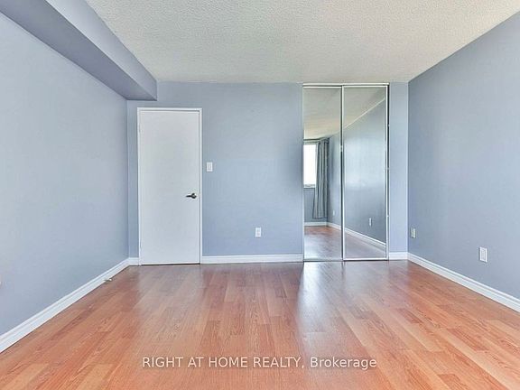 2nd image of 15 Sewells Rd #1005
