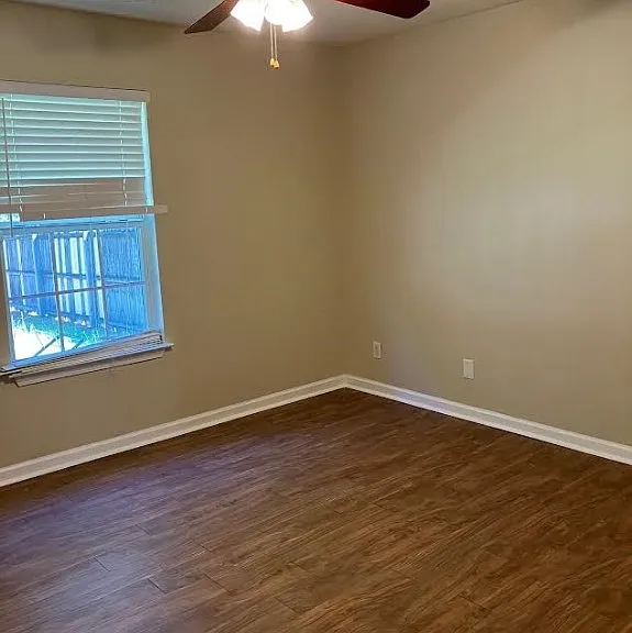 685 Rushing St — Photo 10
