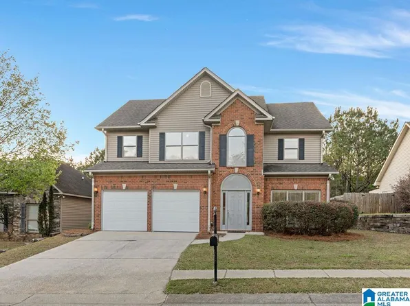 752 Forest Lakes Dr, Sterrett, AL 35147