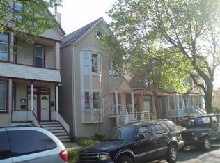 1537 W Wellington Ave, Chicago, IL 60657