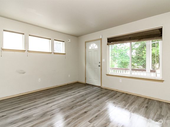 5th image of 208 115th Street S