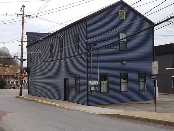 5th image of 109 E Main St