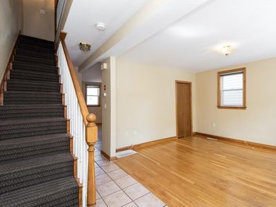548 E 3rd St, South Boston, MA, 02127