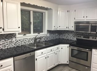 25 Stacy Ln, Tolland, CT 06084