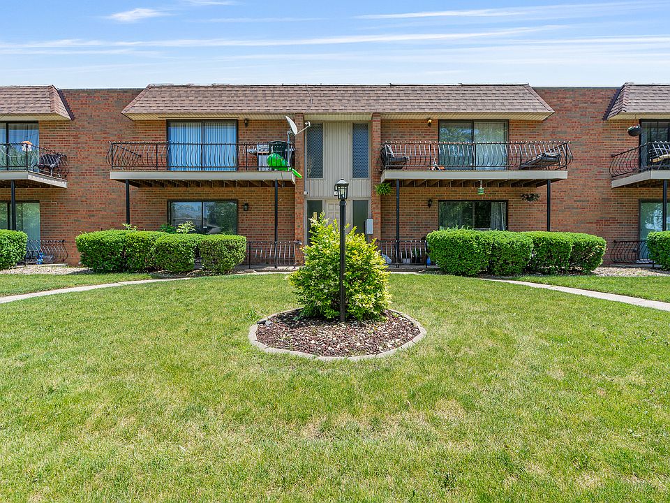 1st image of 629 Carroll Pkwy #207
