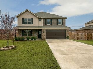 107 Sussex Ave, Lowell, AR 72745
