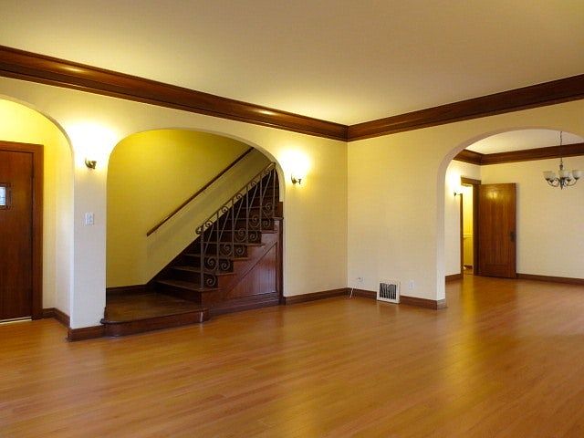 1st image of 227 S Virgil Ave