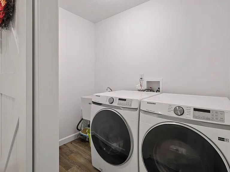 5335 Daffodil Dr — Photo 25