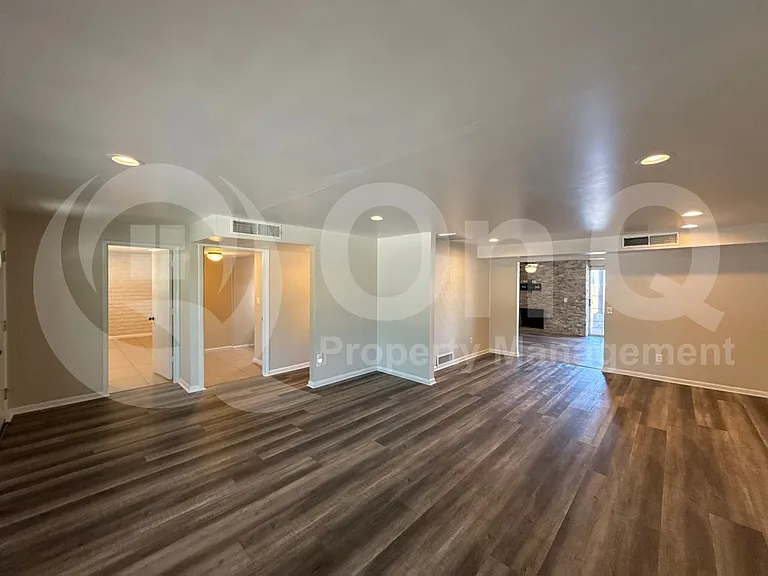 8601 E Calle Bolivar — Photo 13
