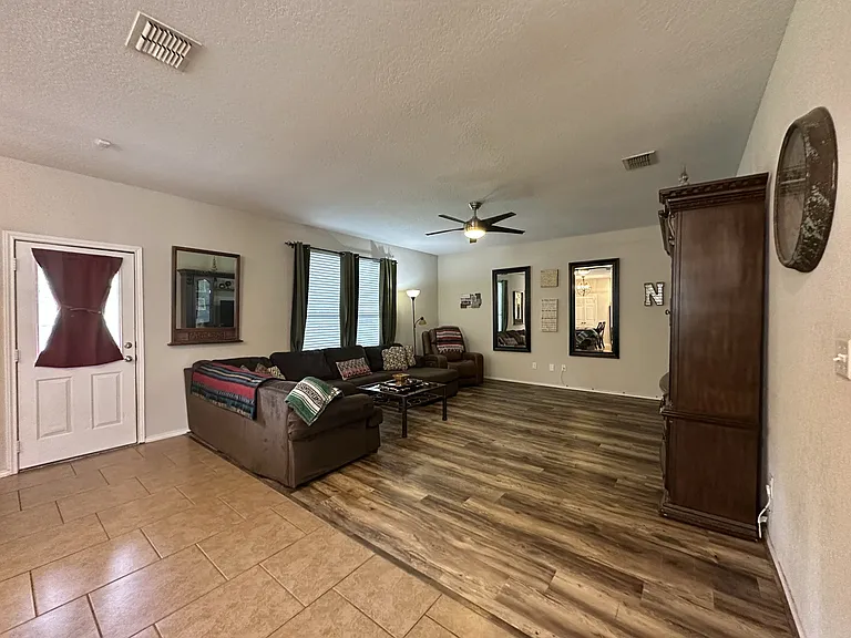 8842 Silver City — Photo 10