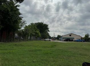 10119 Airline Dr, Houston, TX 77037