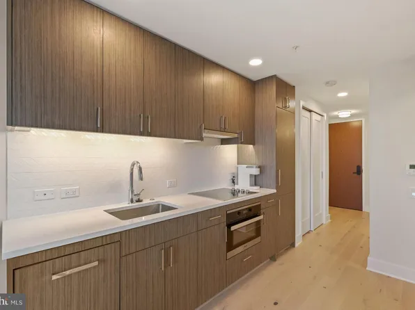 1211 Van St SE Unit 404, Washington, DC 20003