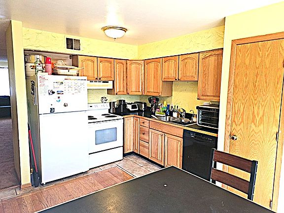 3rd image of 1424 Carol Ct APT 2A